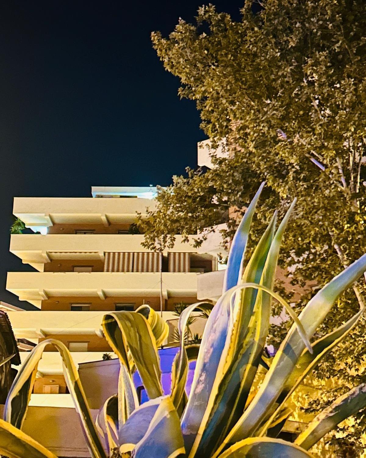 B&Byanet'S Beautiful House Civitavecchia Exterior foto