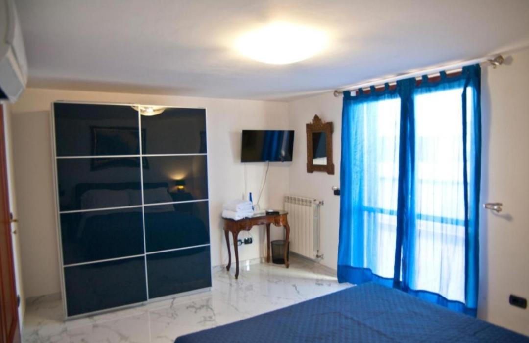 B&Byanet'S Beautiful House Civitavecchia Exterior foto